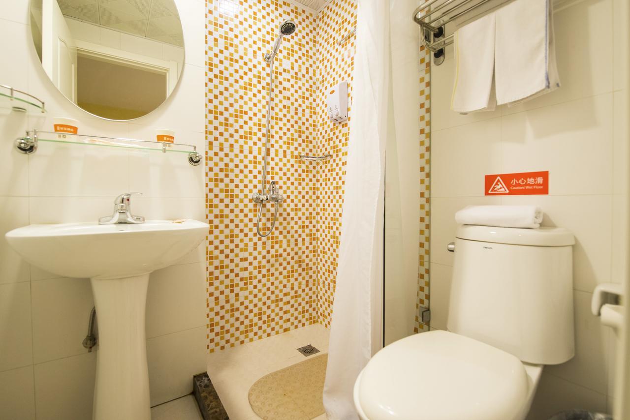Home Inn Qingdao South Siliu Road Экстерьер фото