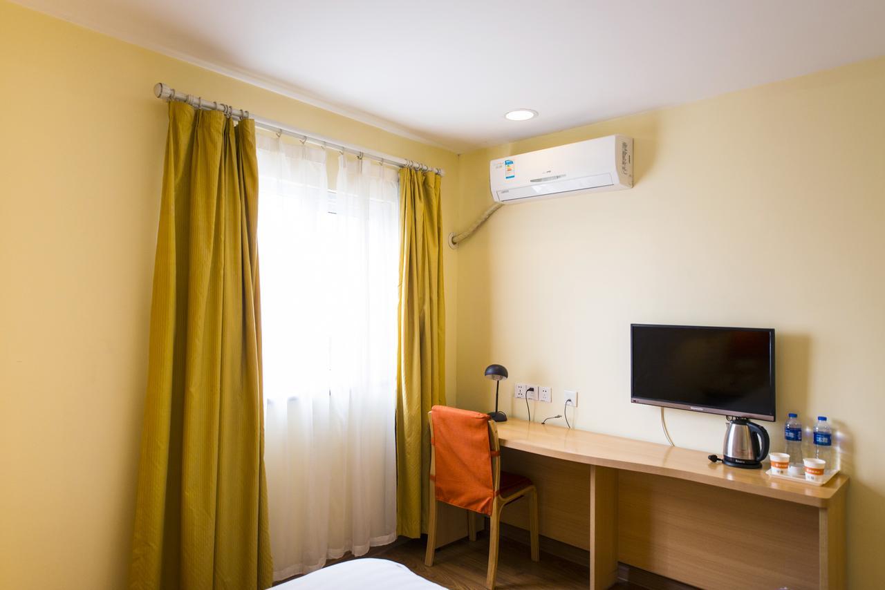 Home Inn Qingdao South Siliu Road Экстерьер фото