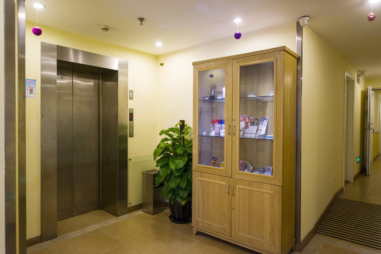 Home Inn Qingdao South Siliu Road Экстерьер фото